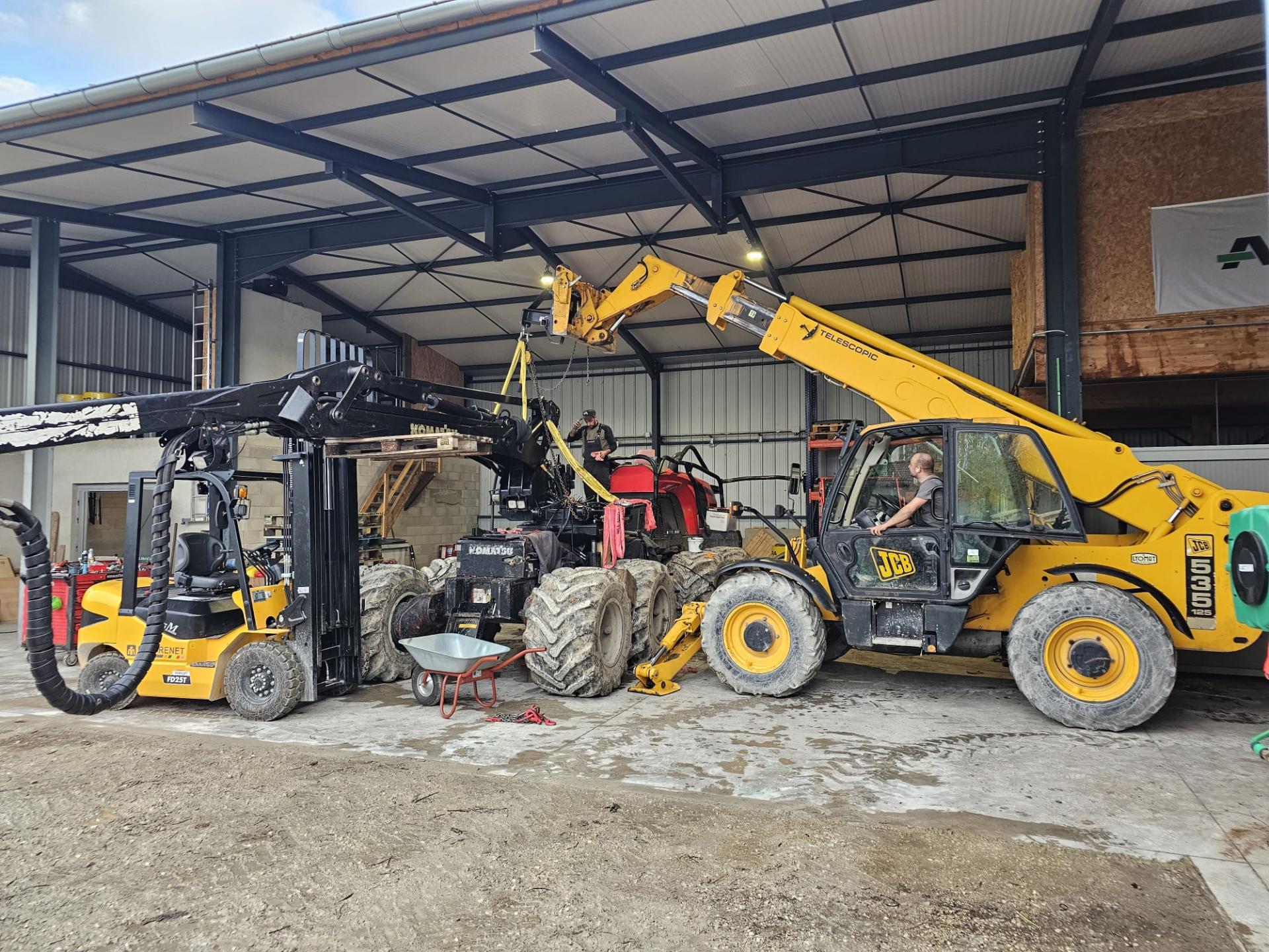 Whatsapp image 2025 12 01 at 09 24 41